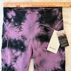 Lululemon Athletica Purple and Black Leggings NWT Sz 10 Crop 23 Inch